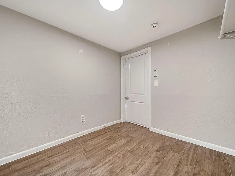 217 Johnson St #1 — Photo 4