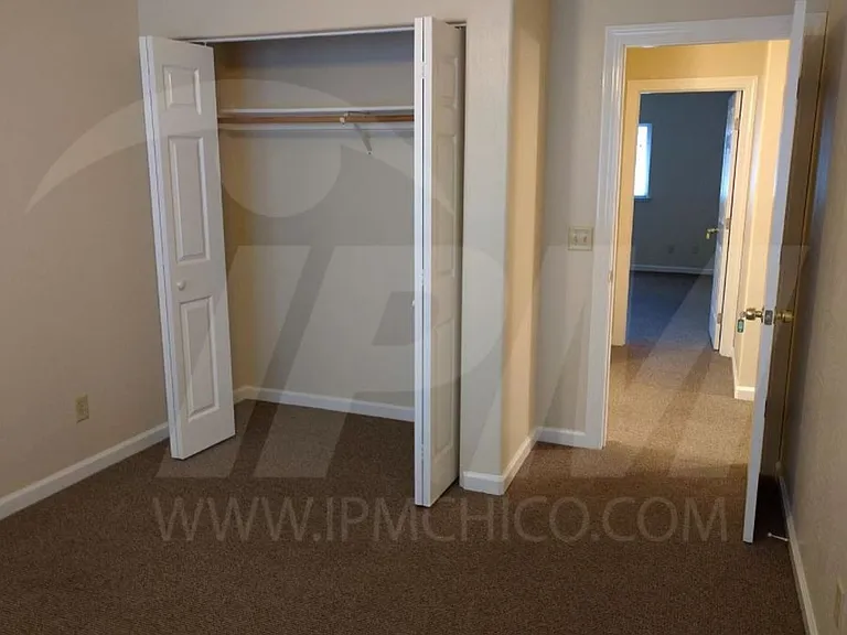 143 W 3rd Ave — Photo 15