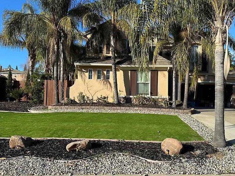 601 Barranca Ct — Photo 2