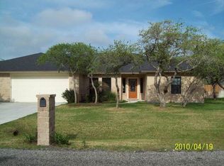 1009 Redwood Ave, Rockport, TX 78382