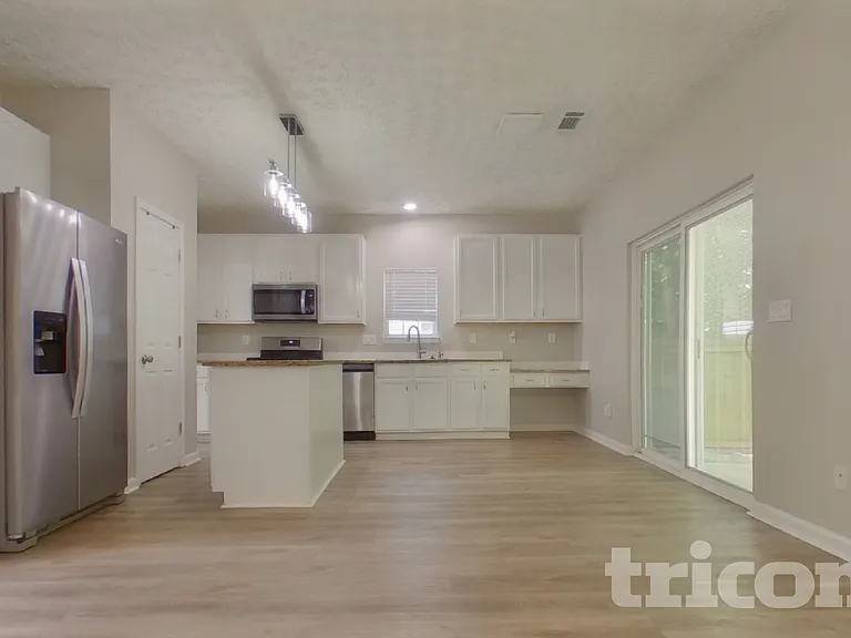 411 Clearstream Ln — Photo 6