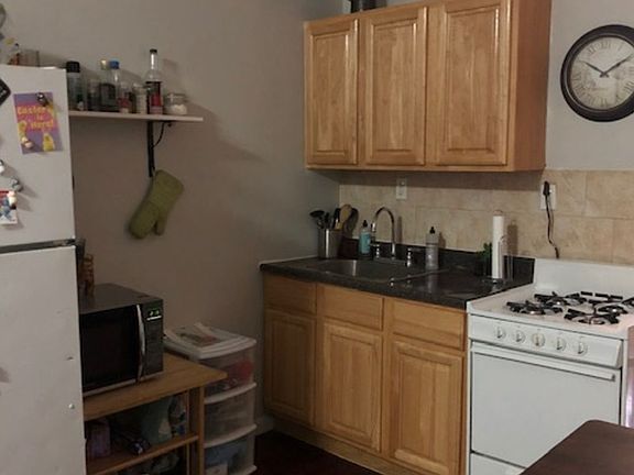 5th image of 217 Maujer St #1G