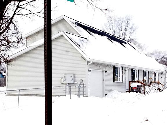 2nd image of 1987 Summerset Dr #1
