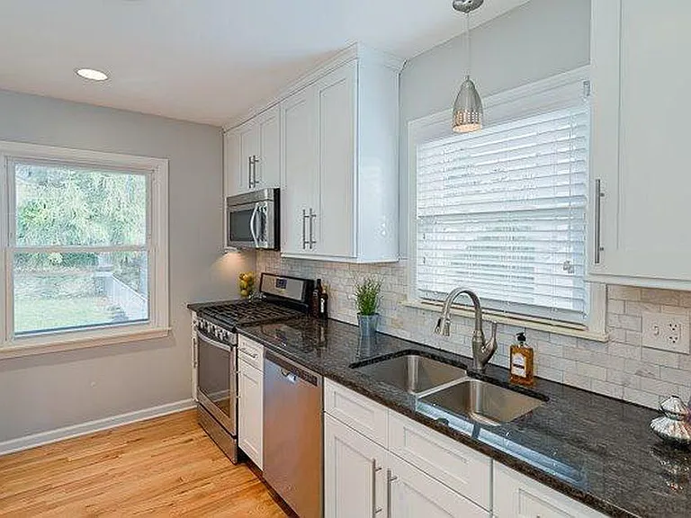 1200 Arborview Blvd — Photo 3