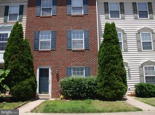 6750 Applemint Ln, Alexandria, VA 22310