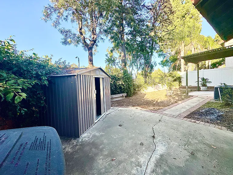 6250 Fleetwood Ln — Photo 29