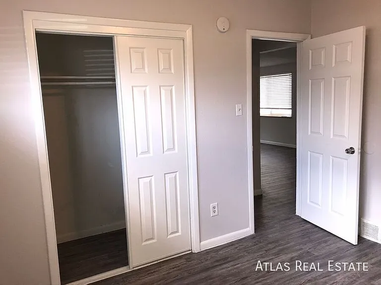 4425 N Elizabeth St — Photo 10