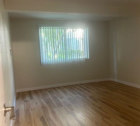 3rd image of 1357 W San Bernardino Rd #1