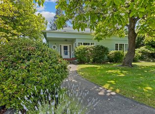 415 W Madrone St, Roseburg, OR 97470