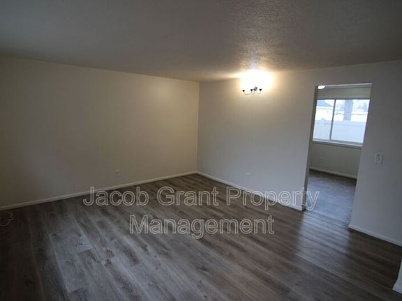 2nd image of 121 S 2 W #2
