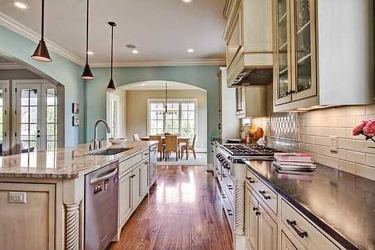 1st image of 4005 Ayleworth Ln