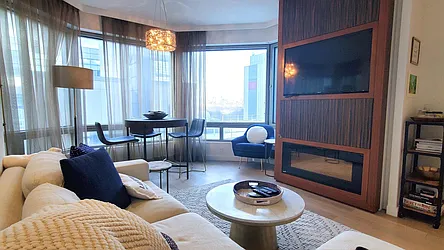 Rented by Barlavi Inc.