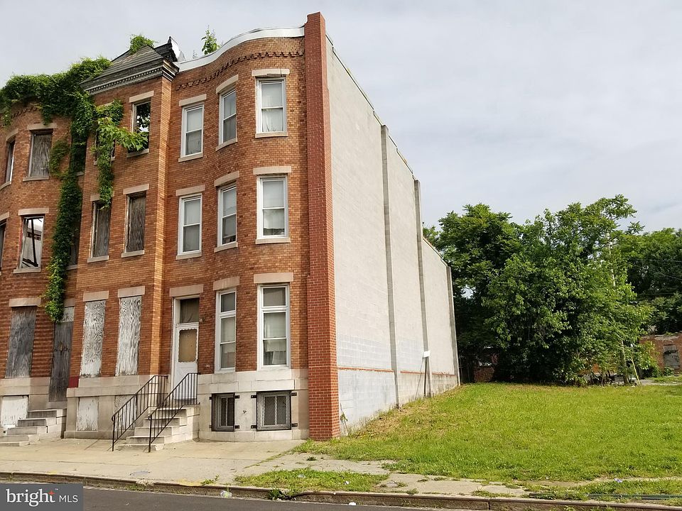 2nd image of 712 E 20th St