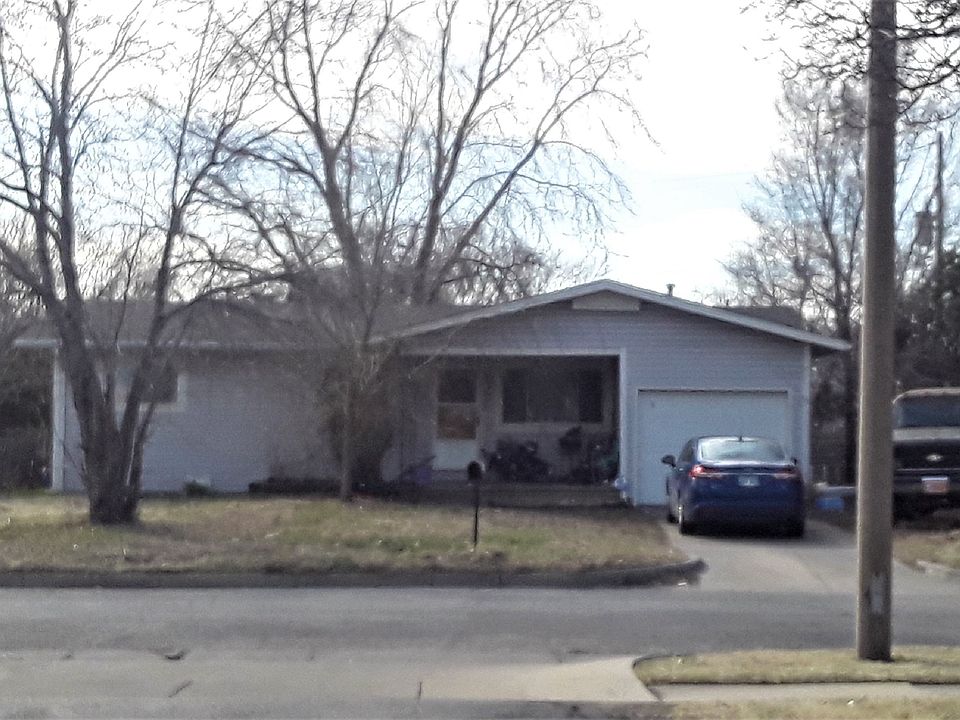 1st image of 2909 S Richmond Ave