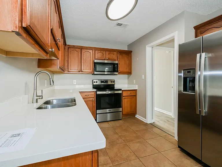 6336 Sandbourne E — Photo 8