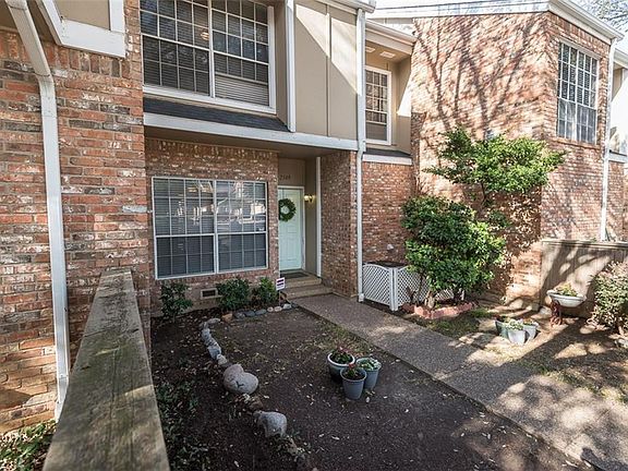 3rd image of 2309 Southlake Ct