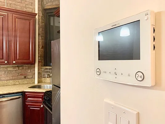 Rented by Dallien Realty Limited Liability Company | media 60