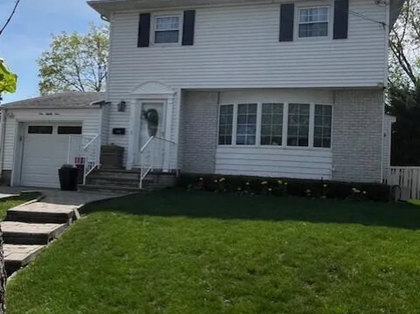 184 Thomas St, Staten Island, NY 10306