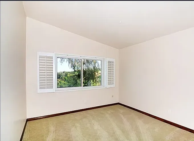 3970 Ellenita Ave — Photo 4