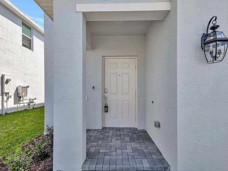 11172 NW Middle Stream Dr — Photo 3