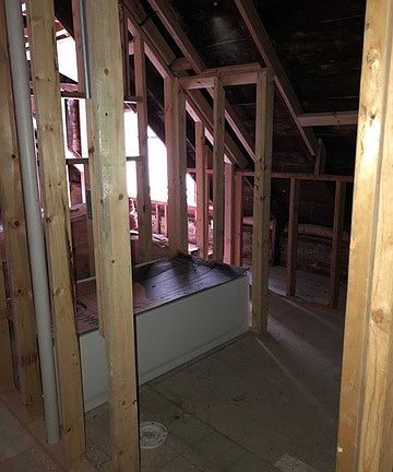 5th image of 422 N Lockwood Ave