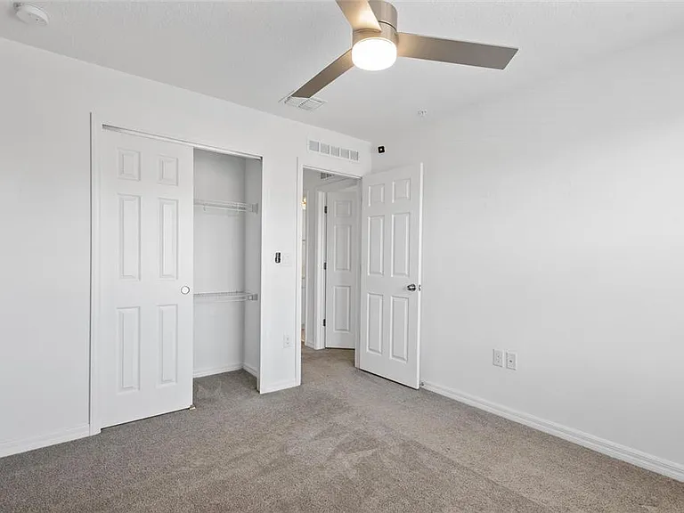 10251 Highline Crest St — Photo 23