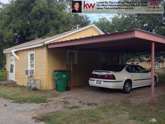 Home with Carport