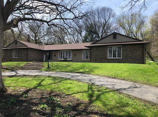 17315 Hickory Hills Rd, Sterling, IL 61081