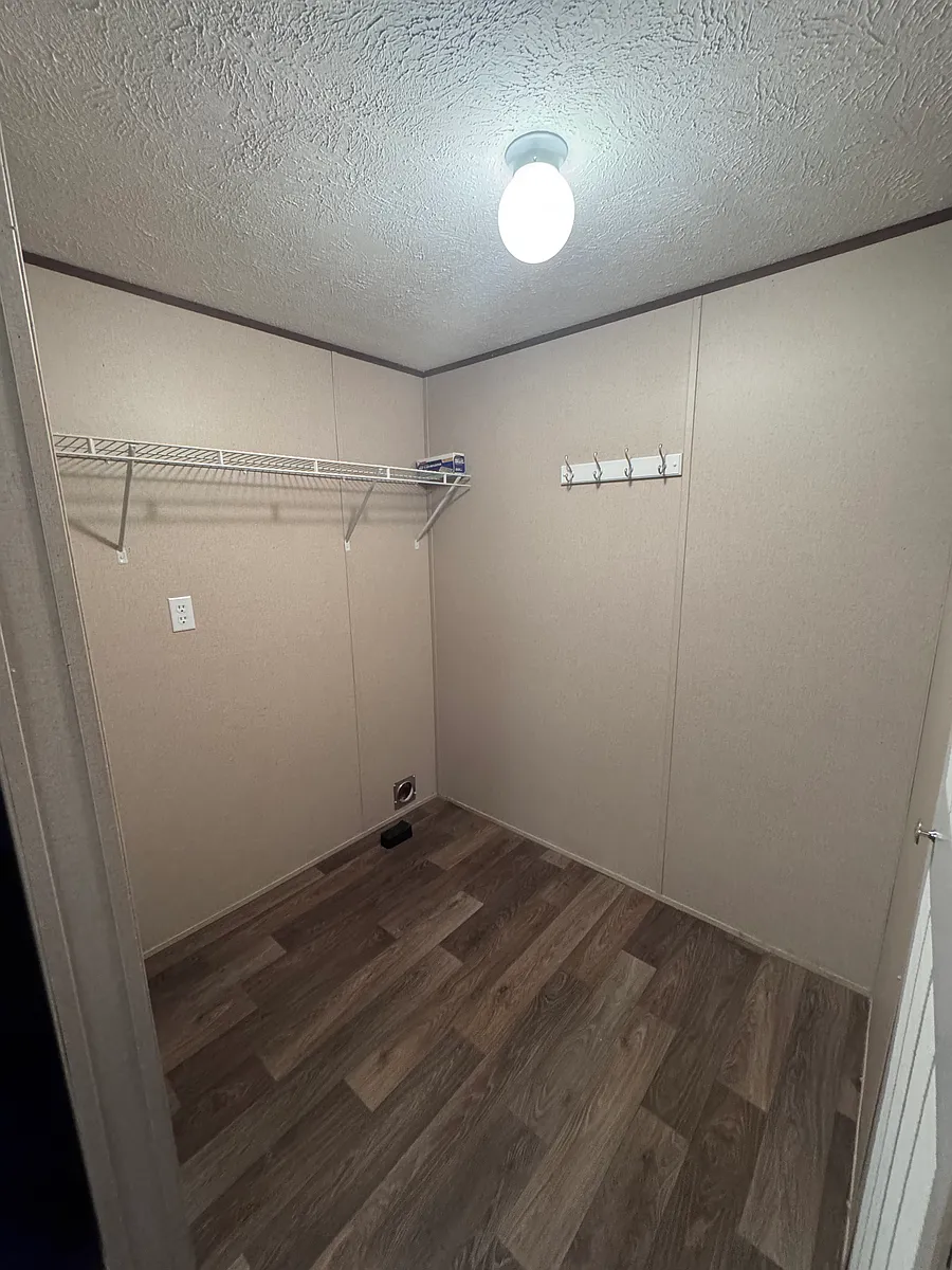 Building Photo - 138 Loyalty Ln