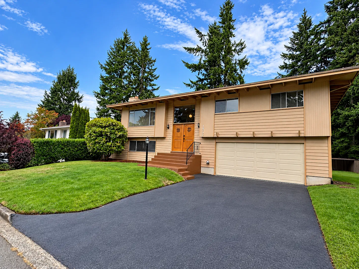 3 bed, 2.5 bath, 1790 sqft, $3,250 — Photo 1