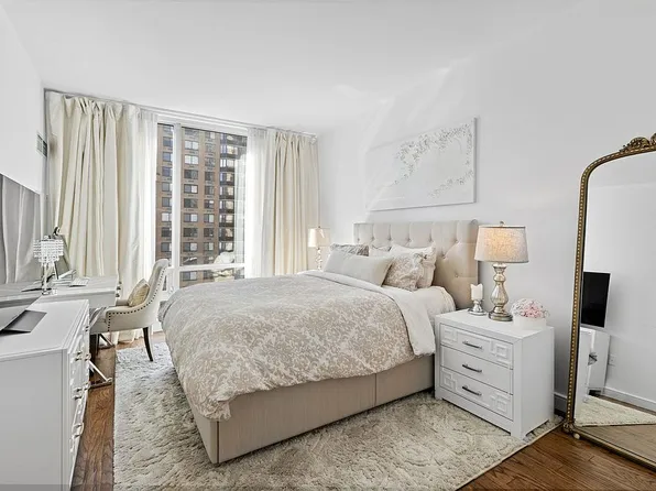 20 Newport Pkwy APT 1502, Jersey City, NJ 07310