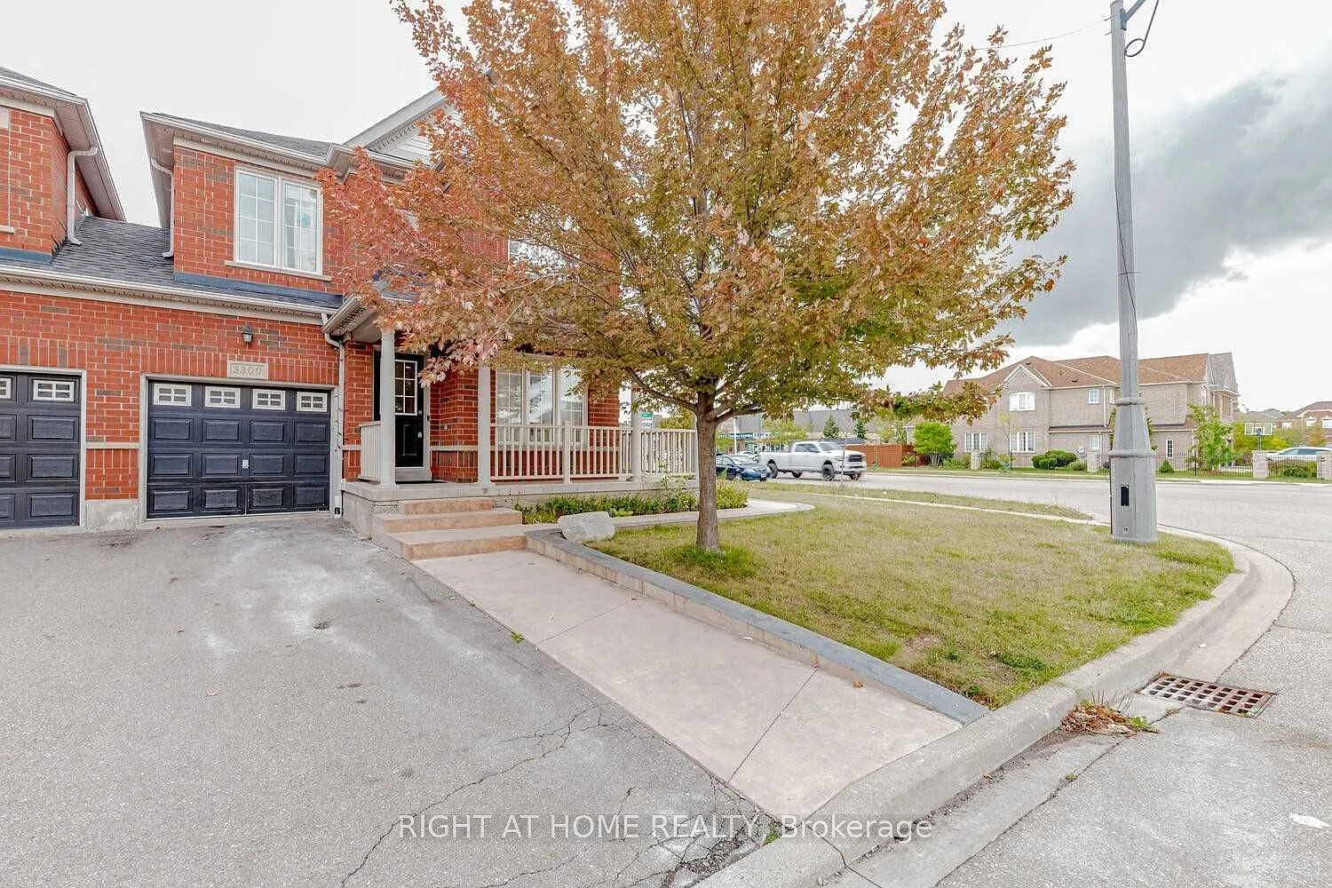 4 bed, $3,450 — Photo 1