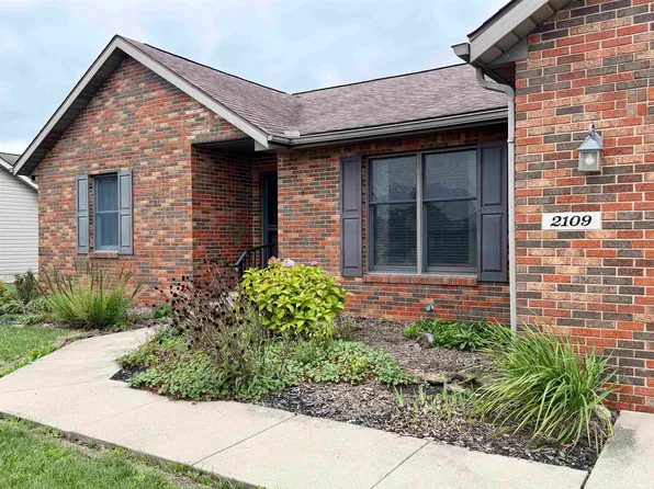 2109 N Waterbury Dr, Muncie, IN 47304