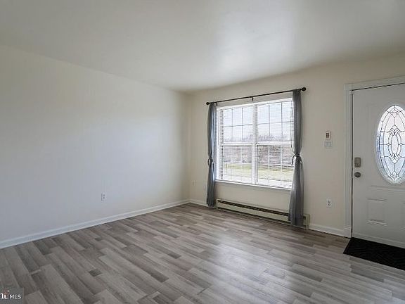 5th image of 181 Willow Brook Dr