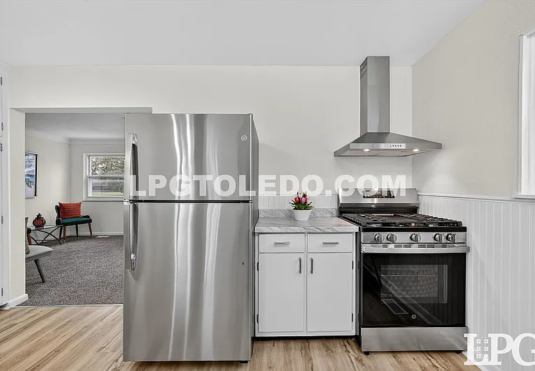927 W Northgate Pkwy — Photo 23