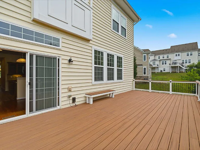 20920 Ashburn Heights Dr — Photo 24