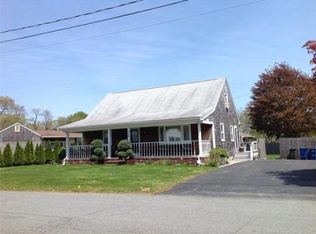 520 Bartlett St, Acushnet, MA 02743