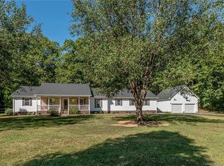 1405 Beamguard Rd, Clover, SC 29710