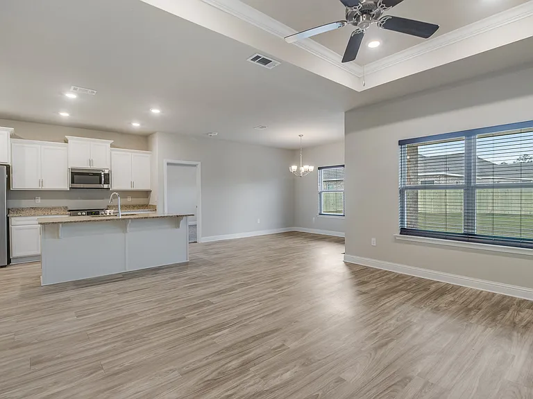 5468 Overland Dr — Photo 3