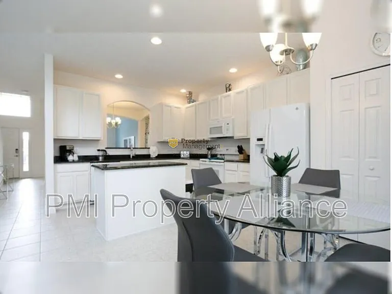 2149 Crofton Ave — Photo 5