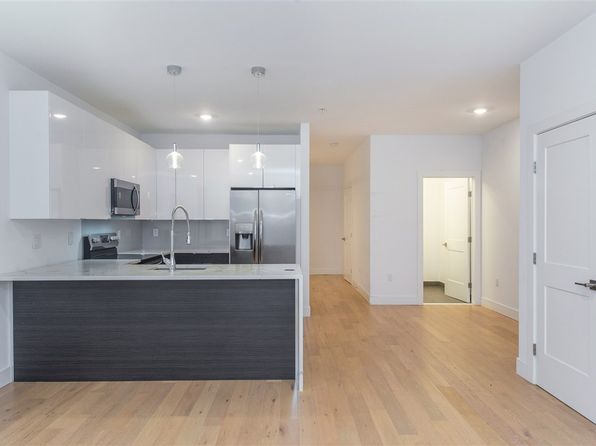 7505 Park Ave #303