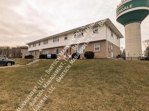 7190 Euston St APT 2, Greendale, WI 53129