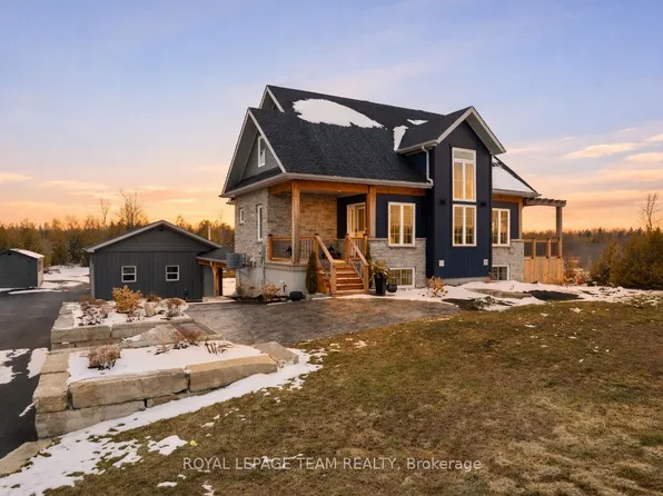 114 Charles Holden Ave, Merrickville Wolford, ON K0G 1N0