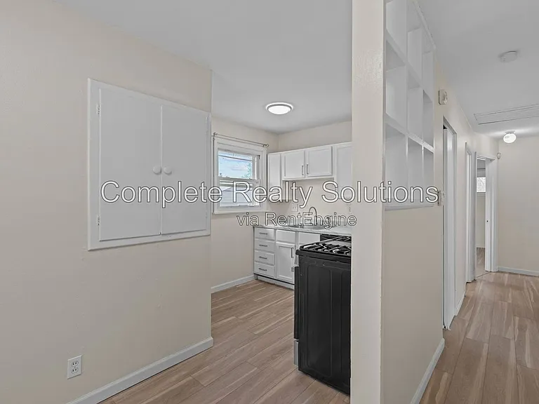5661 Bermuda Dr — Photo 11