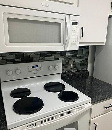 2nd image of 204 Shoreview Dr #204