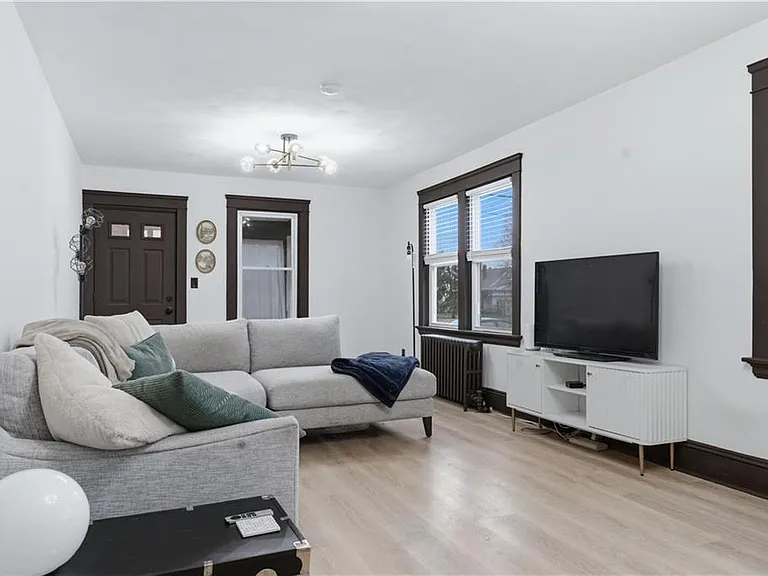 44 Holburn Ave — Photo 11