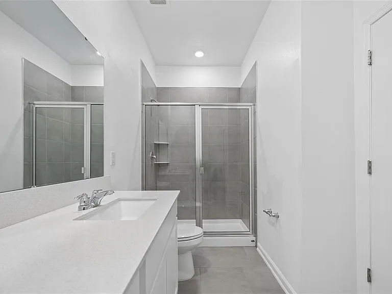 363 Loch Ct — Photo 18
