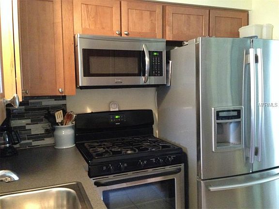 4th image of 5105 Park Lake Dr