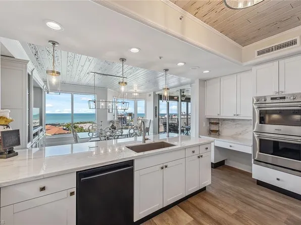 8787 Bay Colony DR #1404, NAPLES, FL 34108