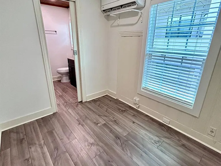 2012 Elmen St #1 — Photo 15